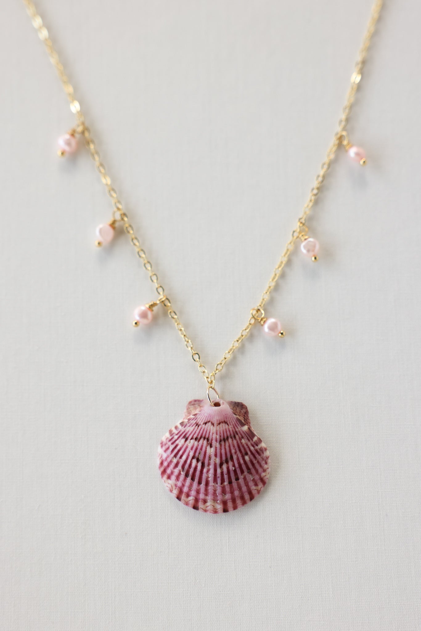 Scalloped shell necklace