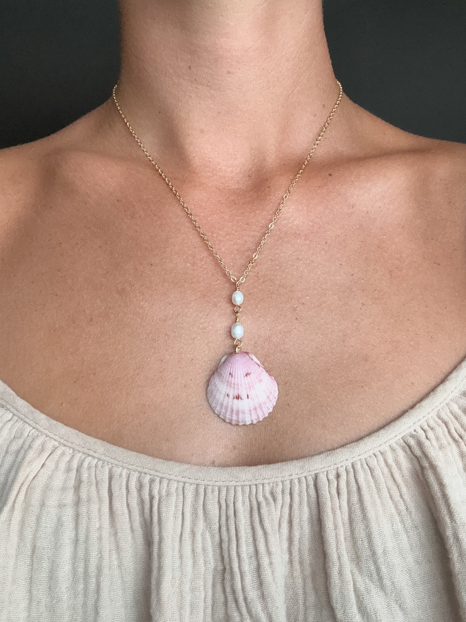 Scalloped shell necklace