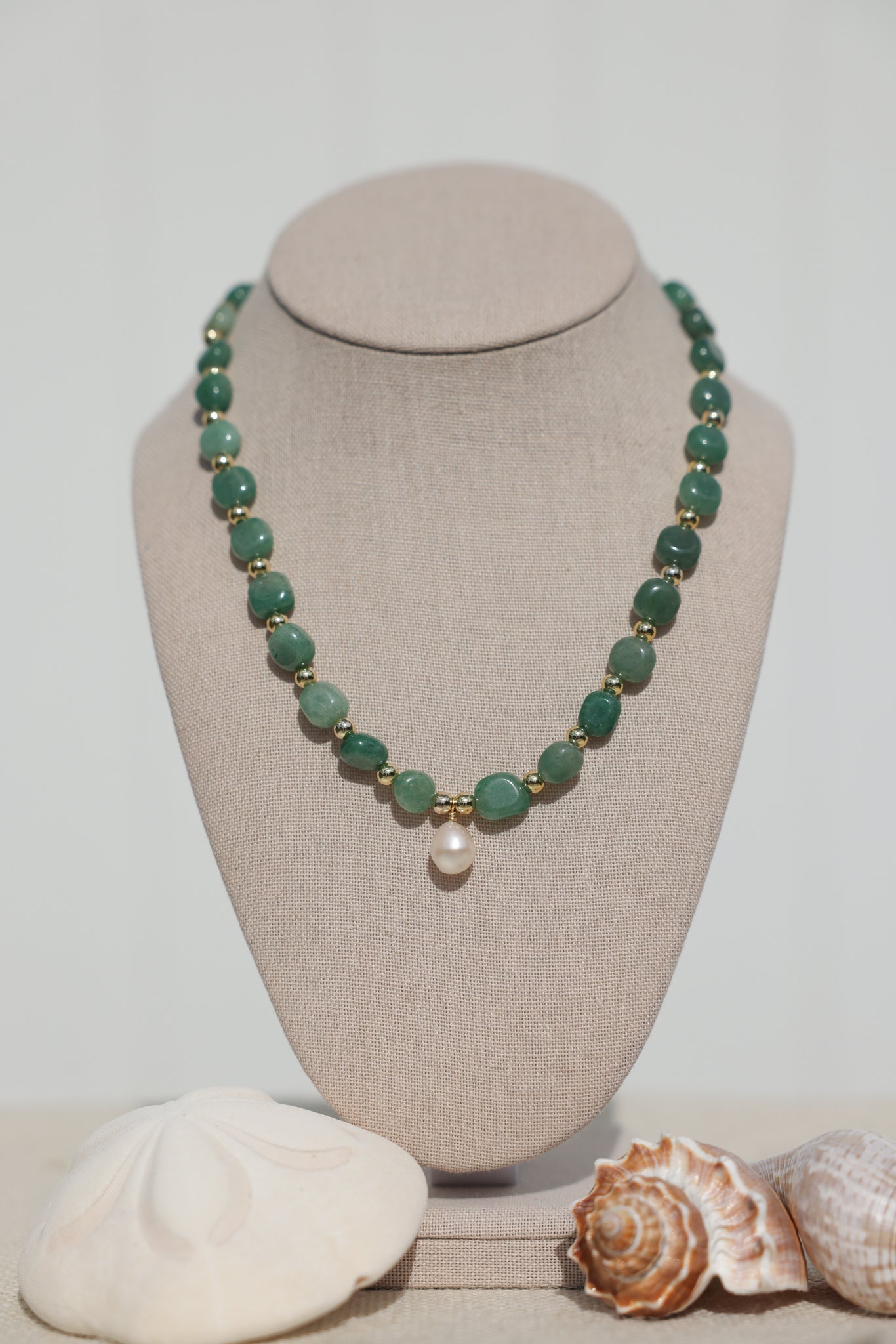Beaded pearl necklace