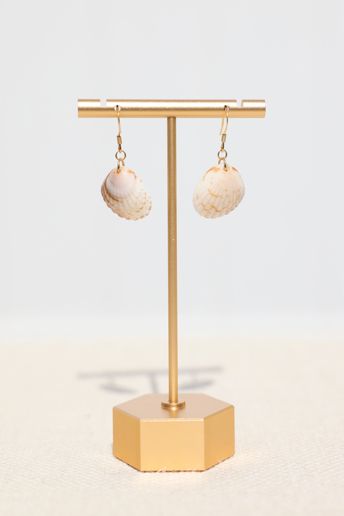 Clam shell earrings