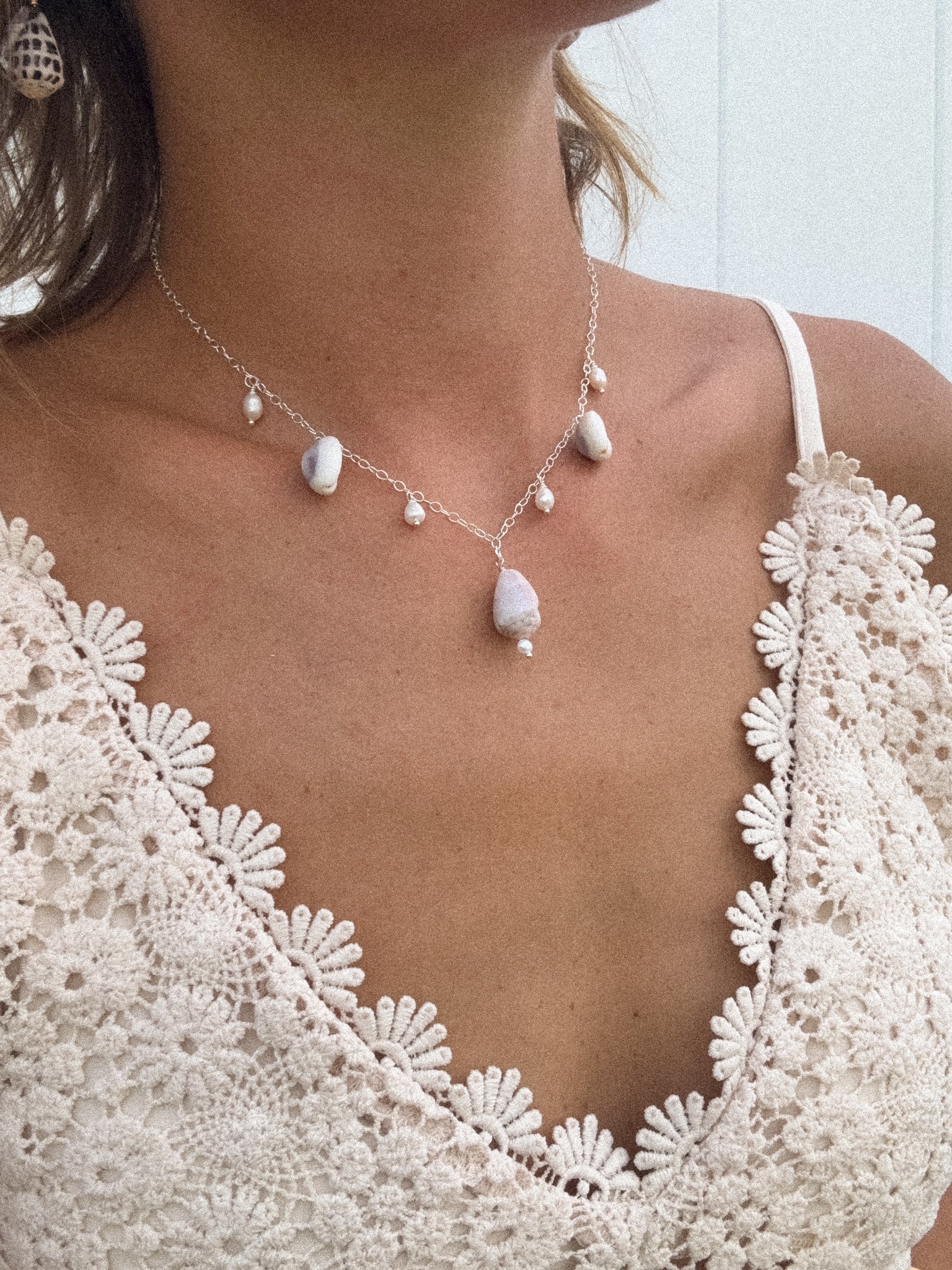 Shell charm necklace