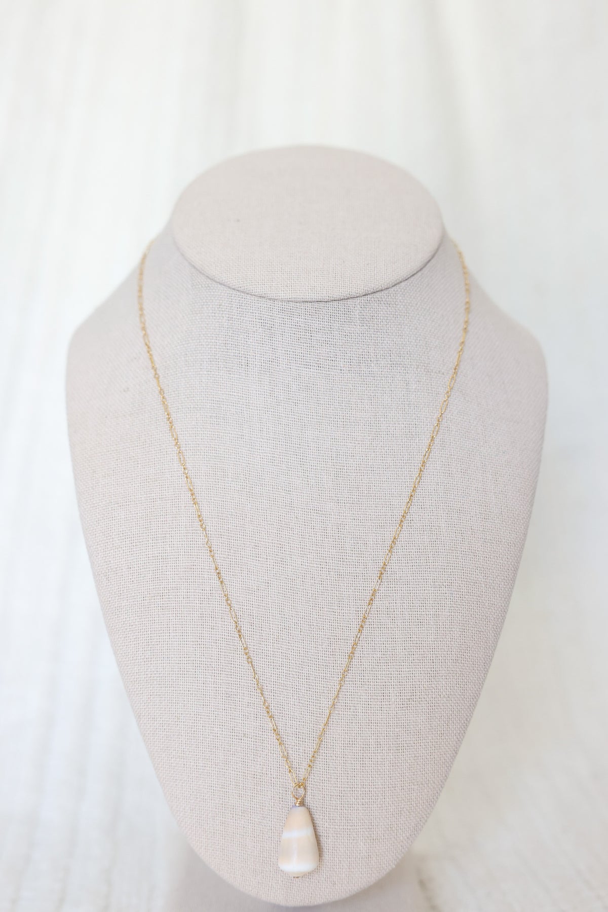 Double pendant necklace
