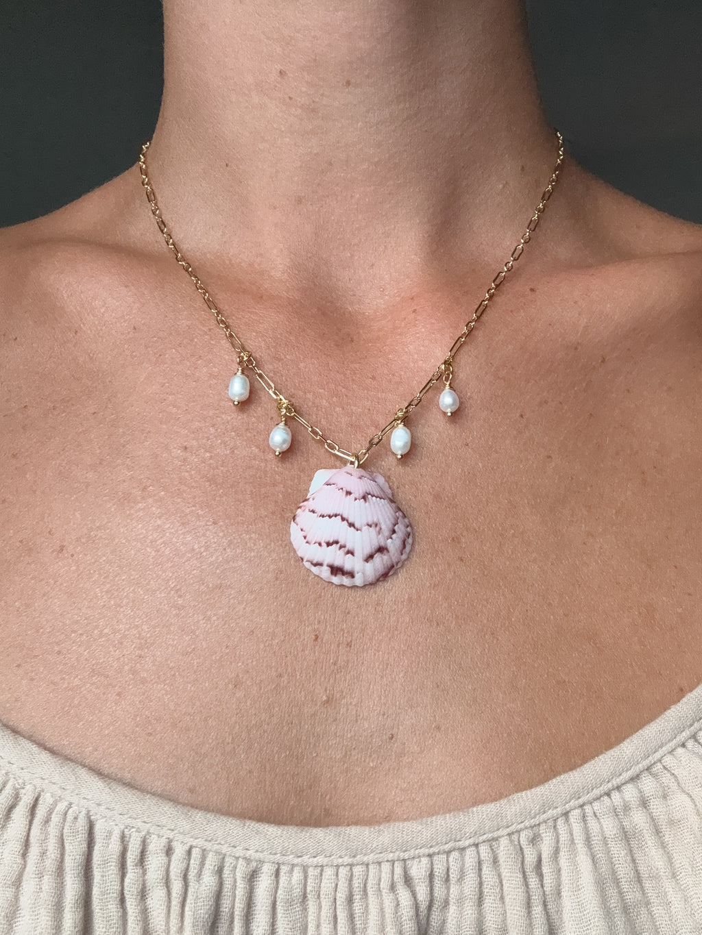 Scalloped shell necklace