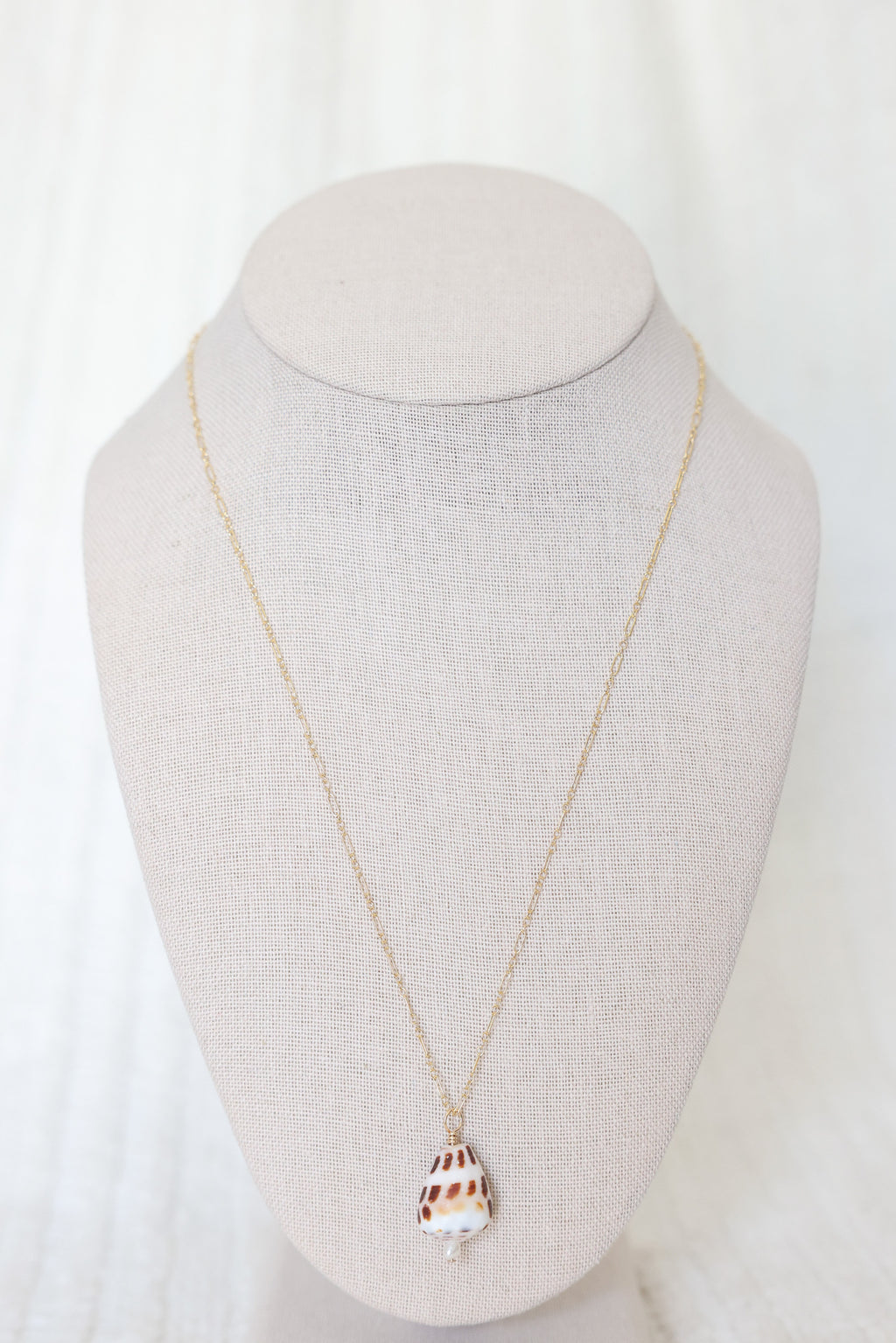 Double pendant necklace