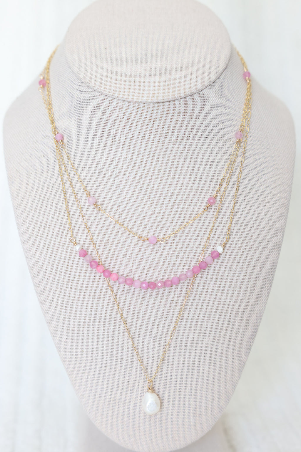 Oceana Necklace in pink