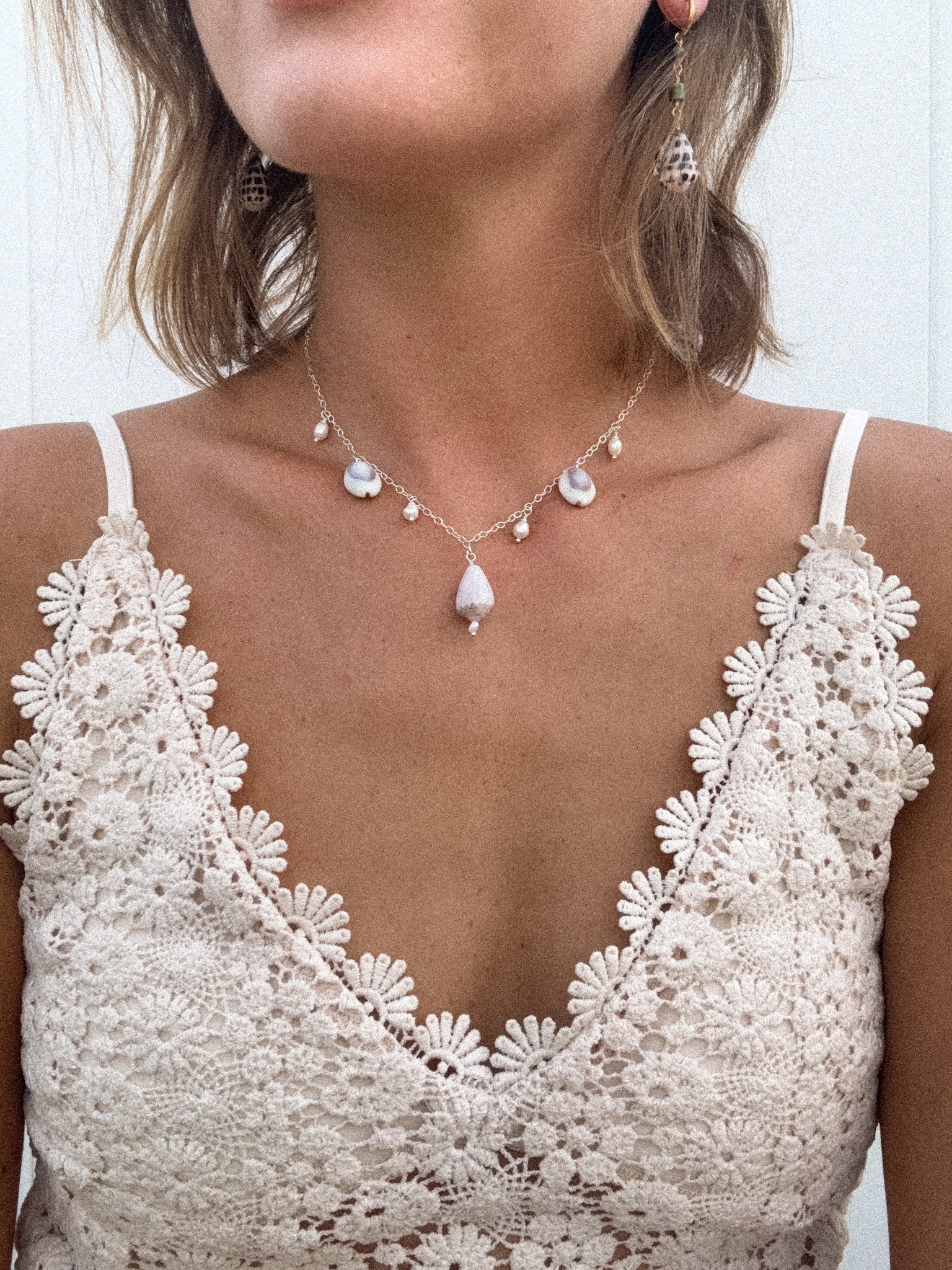 Shell charm necklace