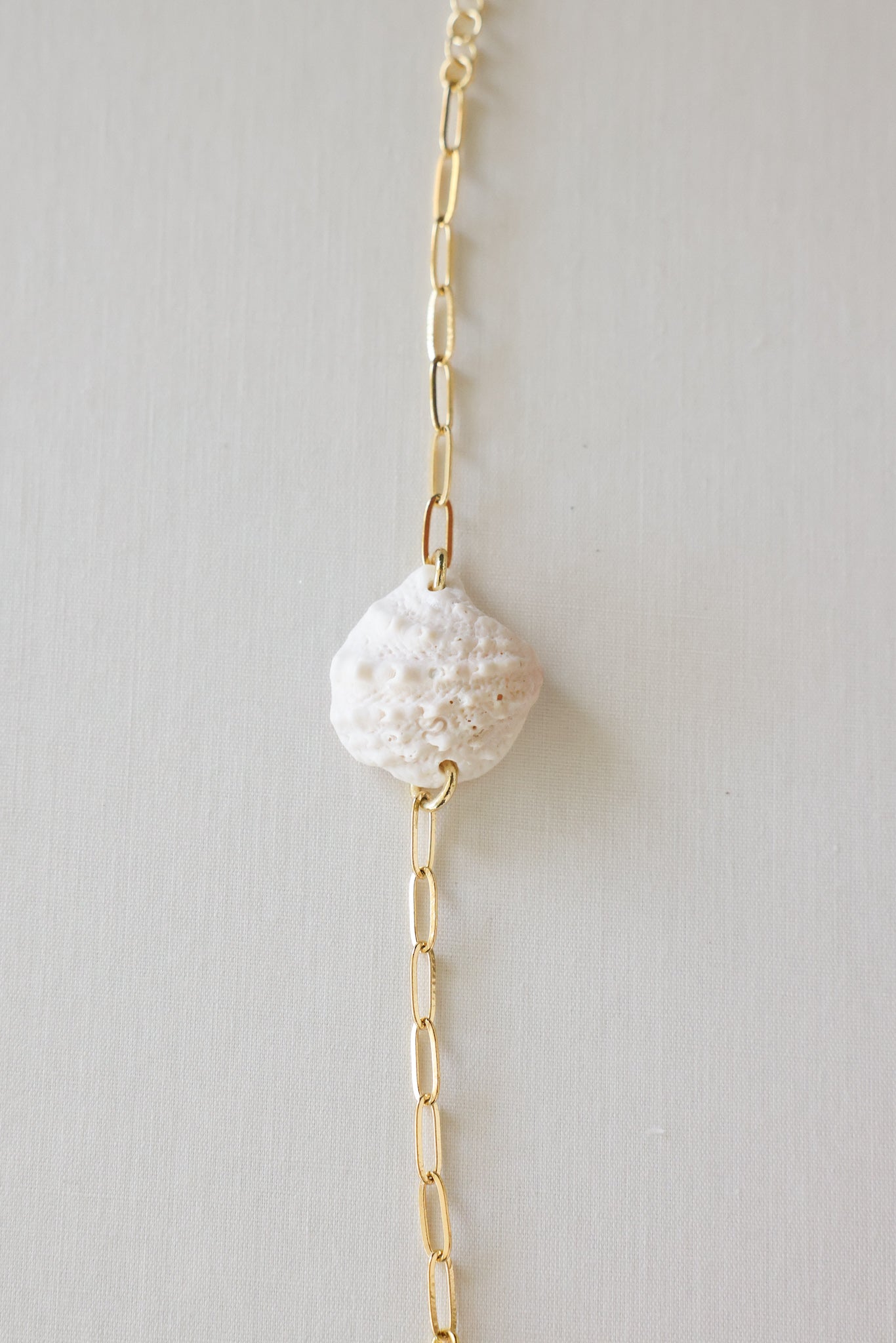 Jewel box shell bracelet
