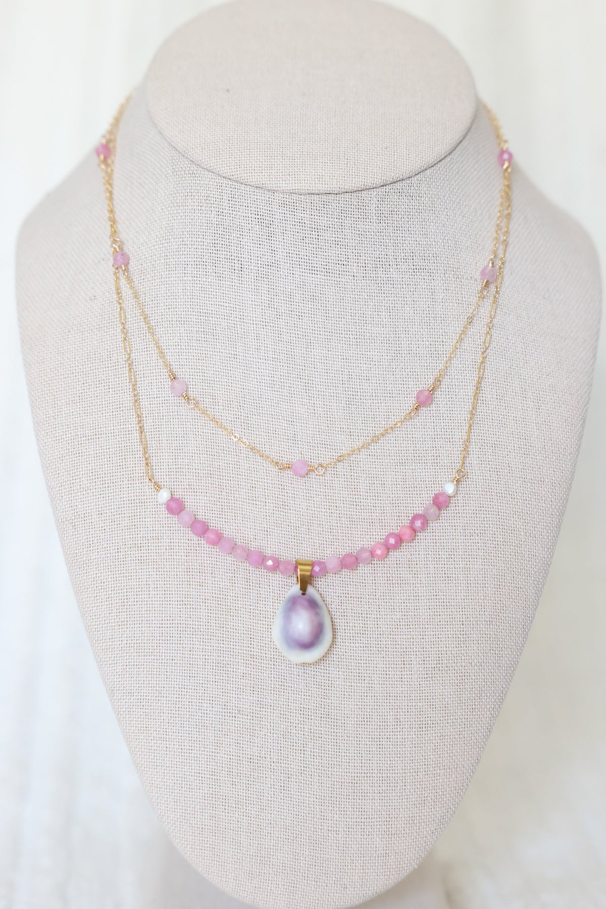 Isla Necklace in pink