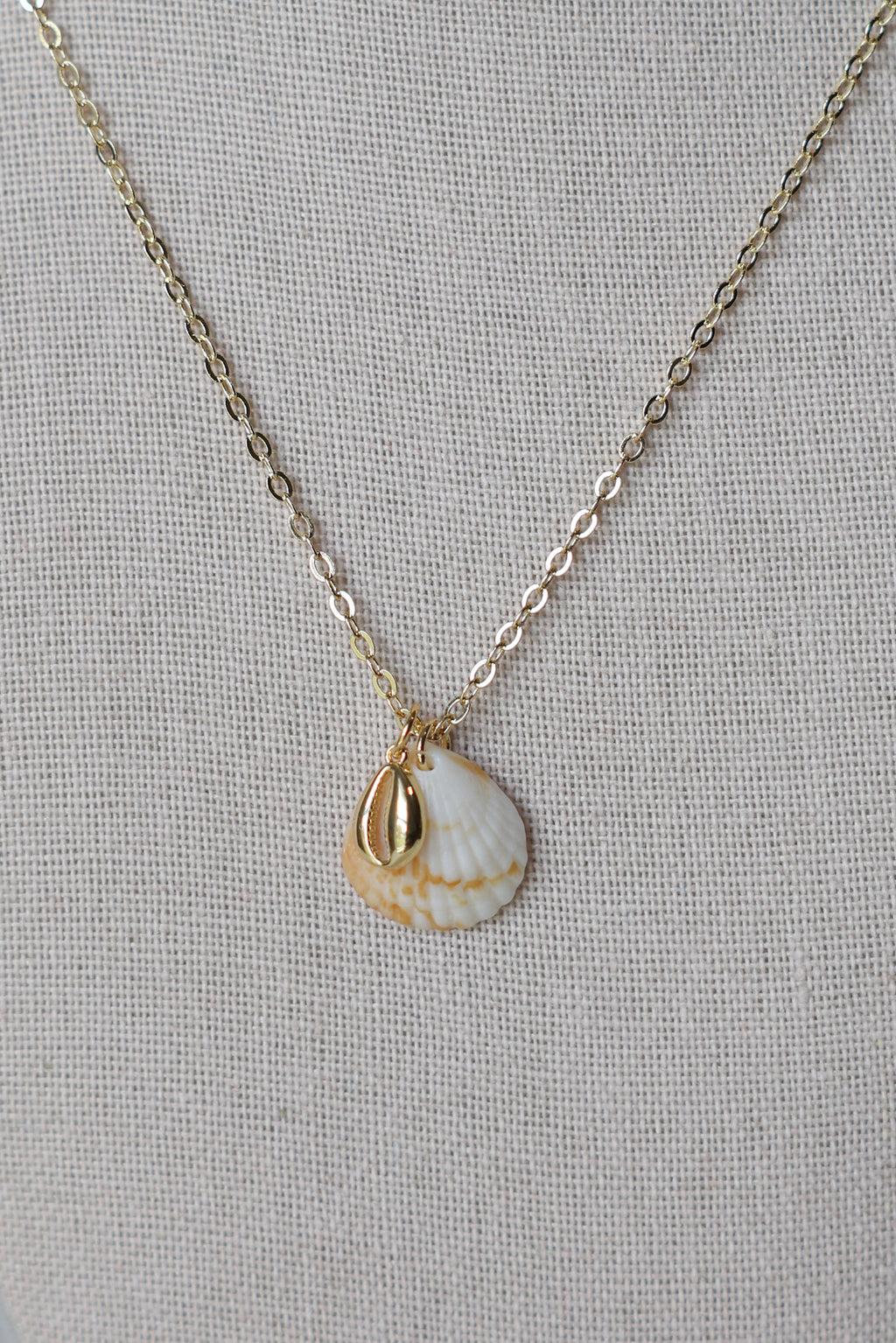Seashell cowrie necklace
