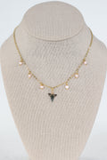 Shark tooth+pearl necklace