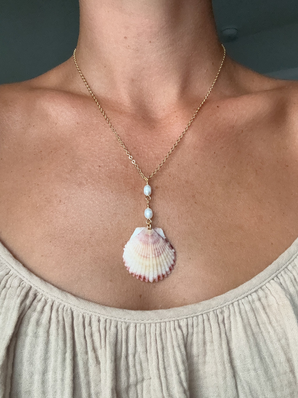 Scalloped shell necklace
