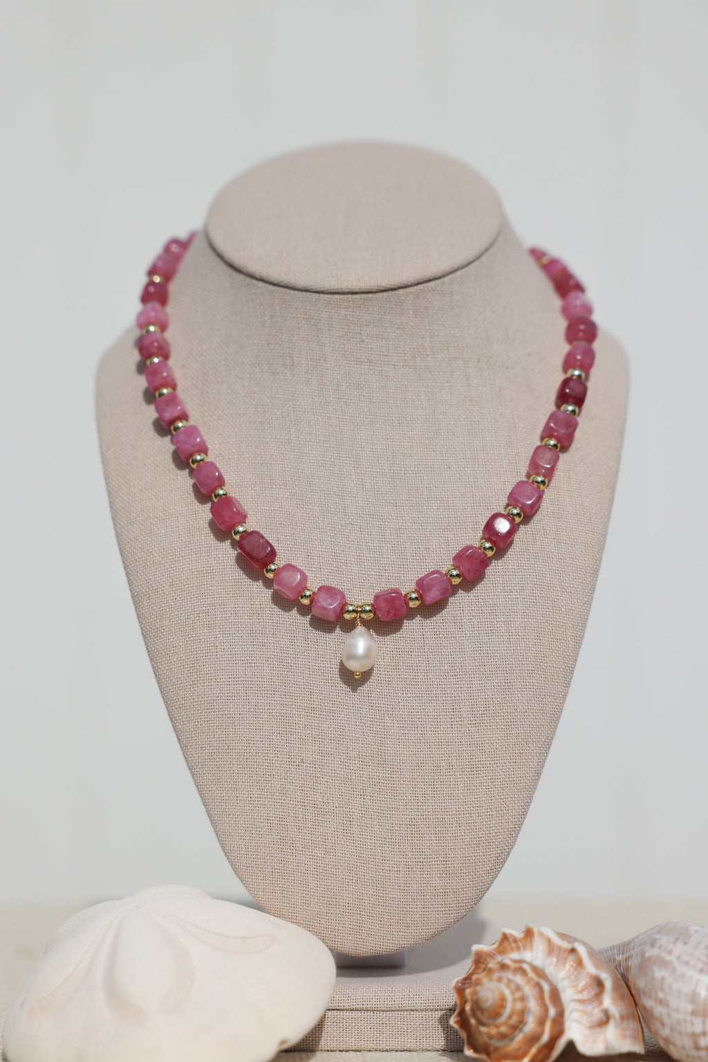 Beaded pearl necklace
