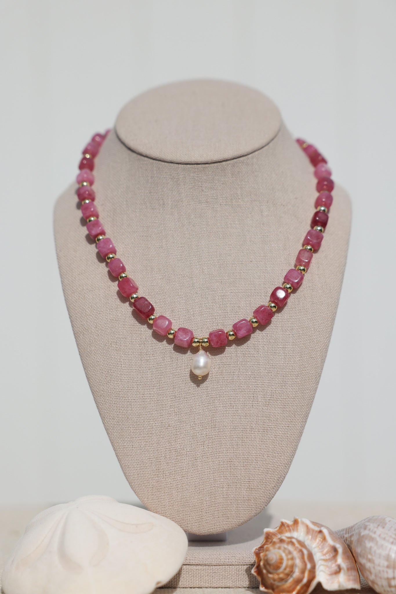 Beaded pearl necklace
