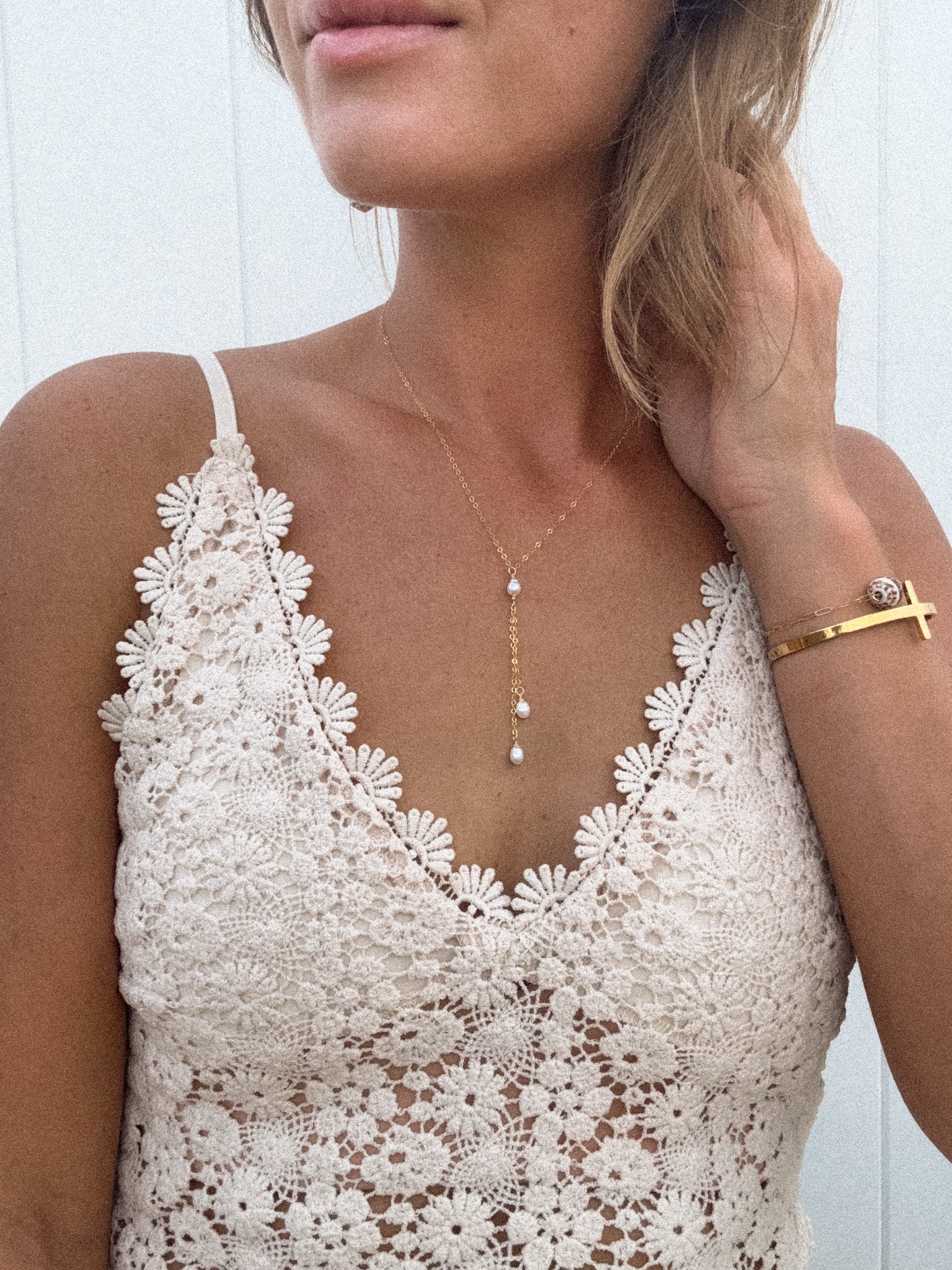 Pearl drop necklace