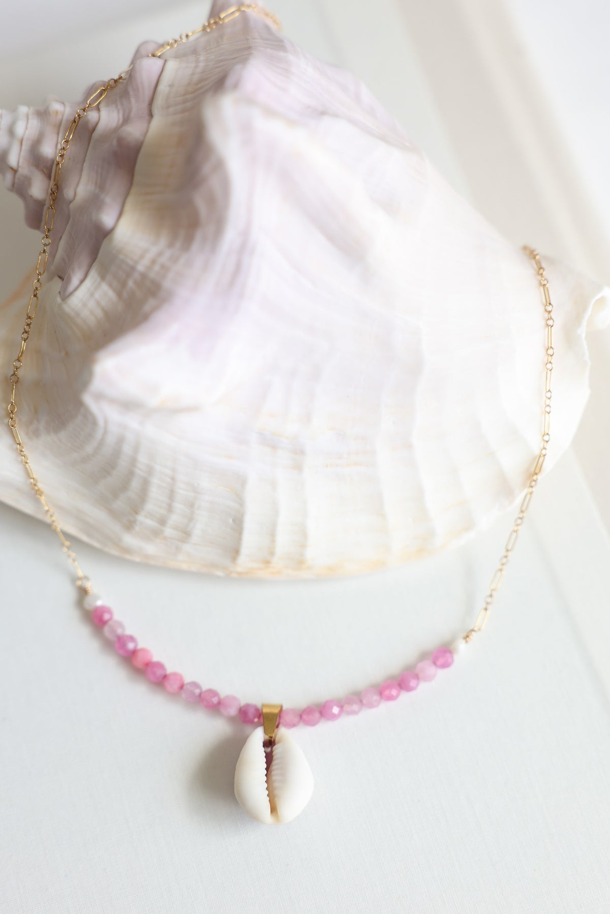 Oceana Necklace in pink