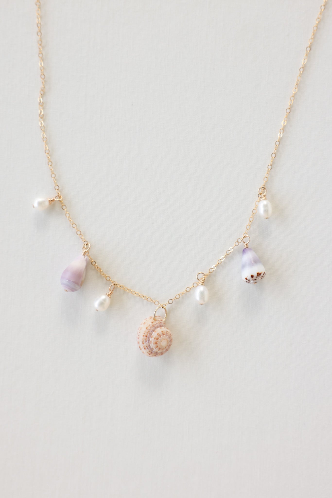 Shell charm necklace