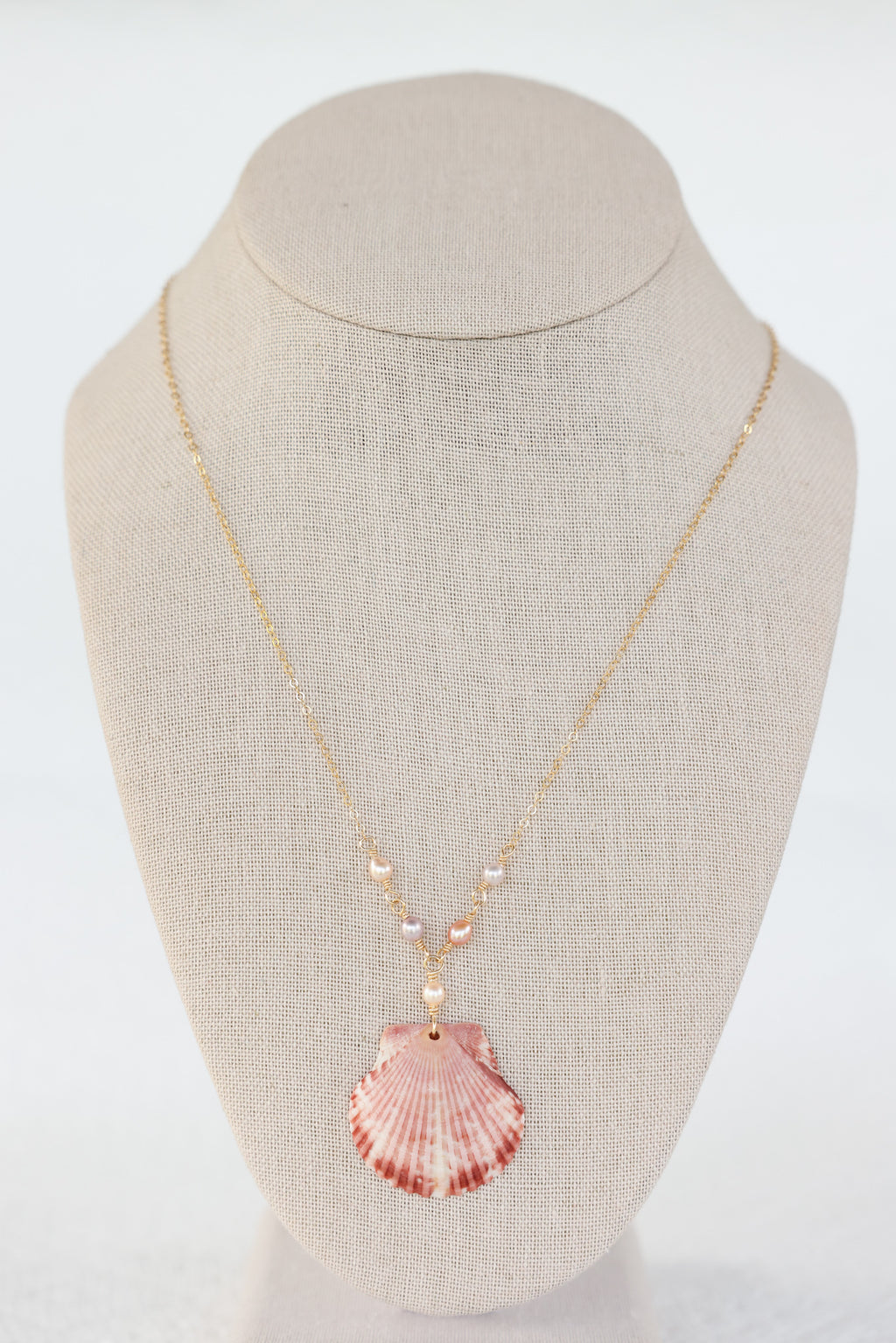 Shell necklace