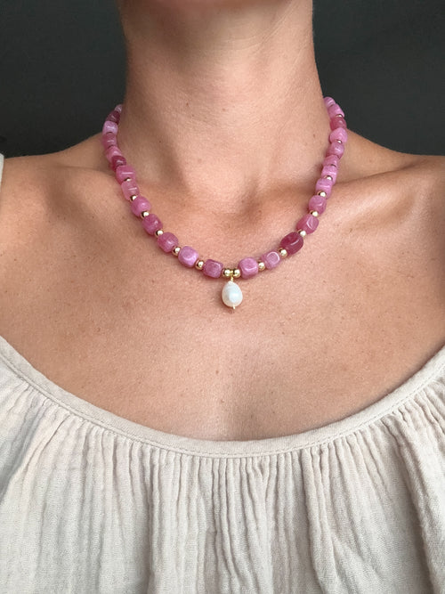 Beaded pearl necklace