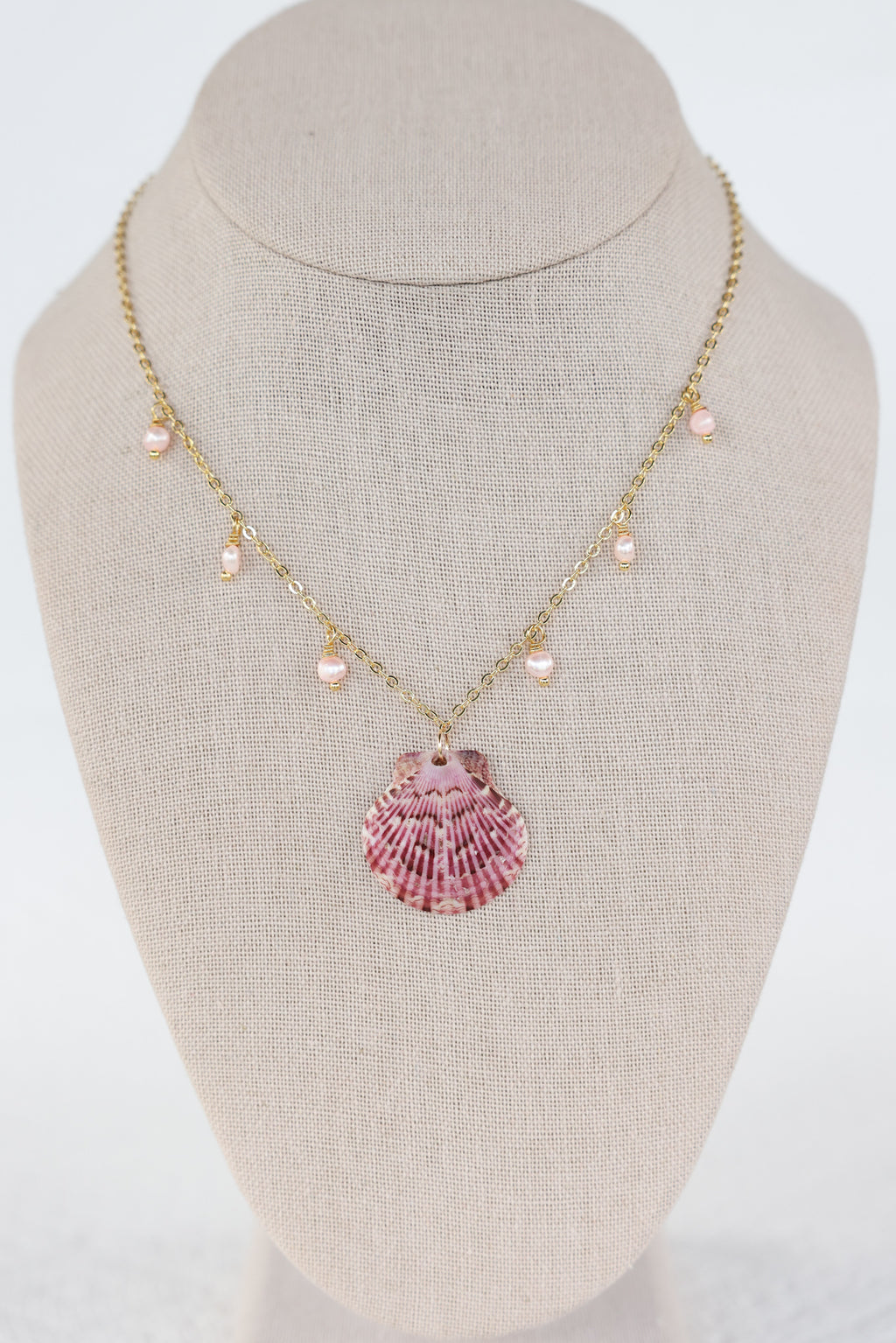 Scalloped shell necklace