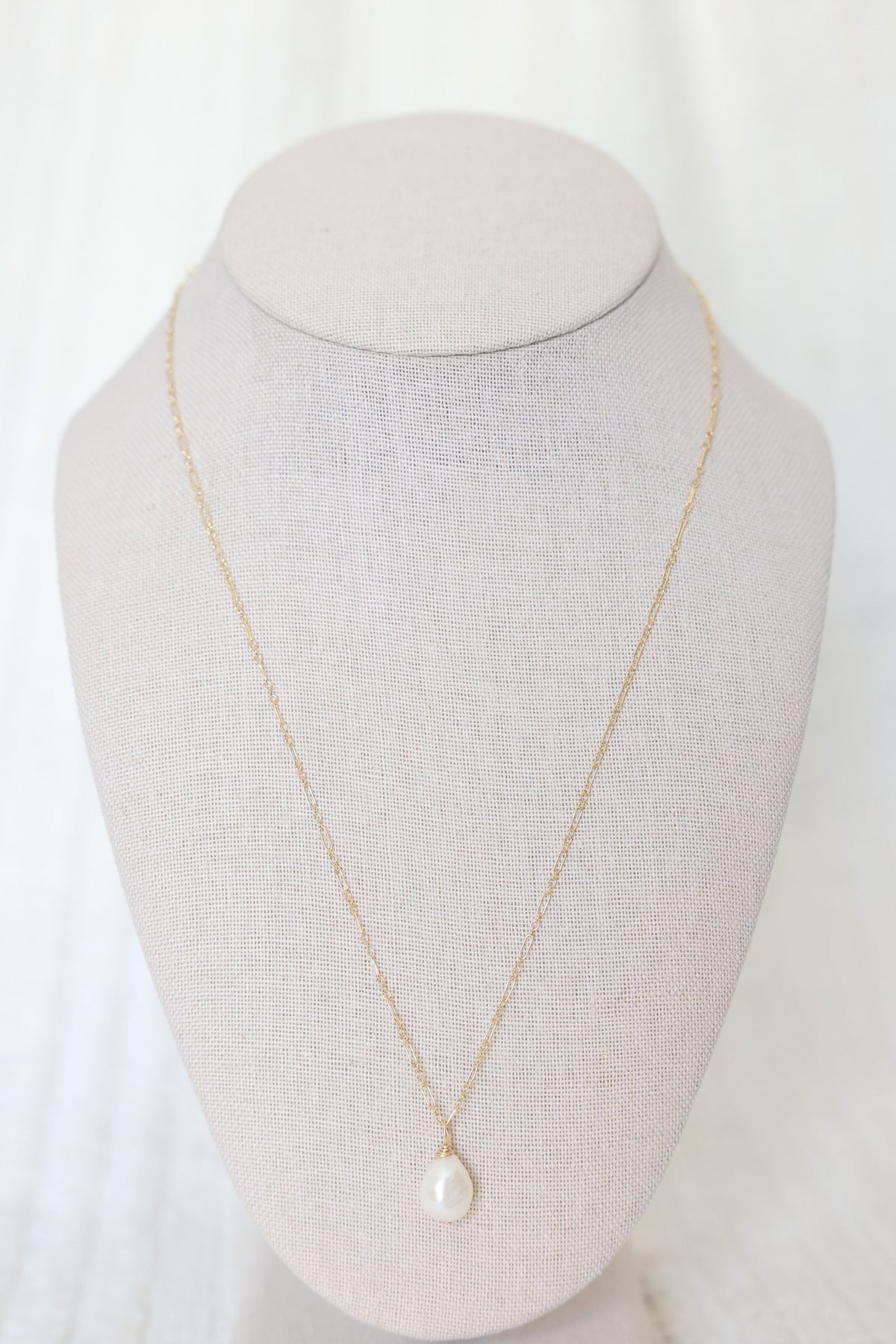 Double pendant necklace