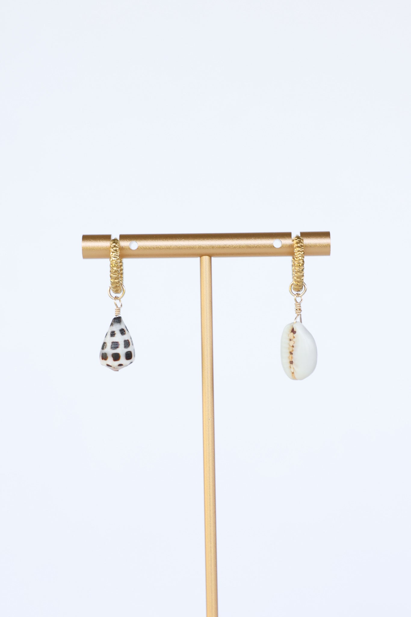 Shell earrings
