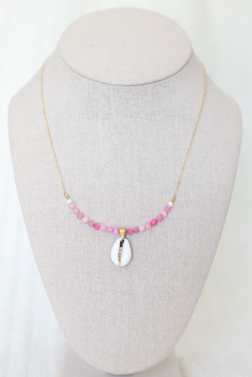 Oceana Necklace in pink