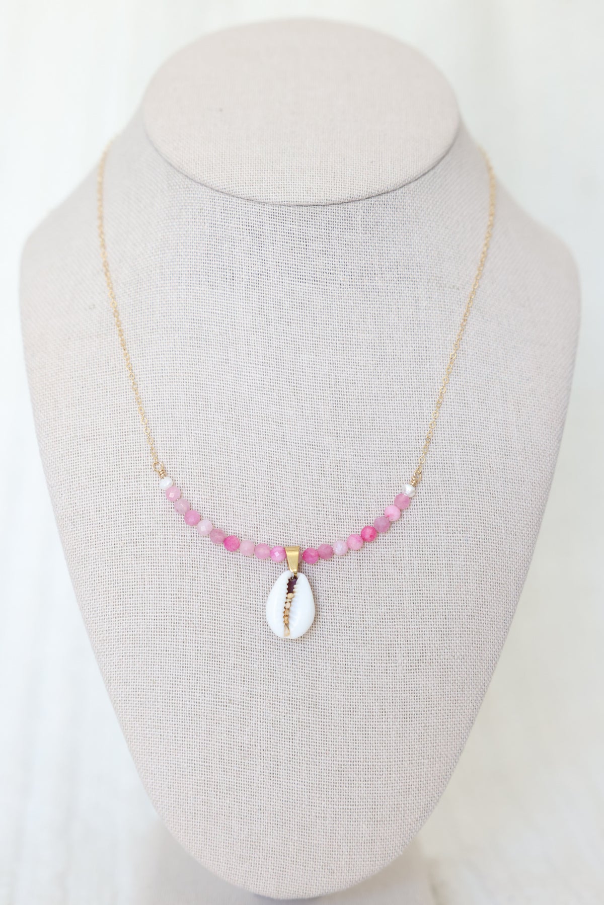 Oceana Necklace in pink