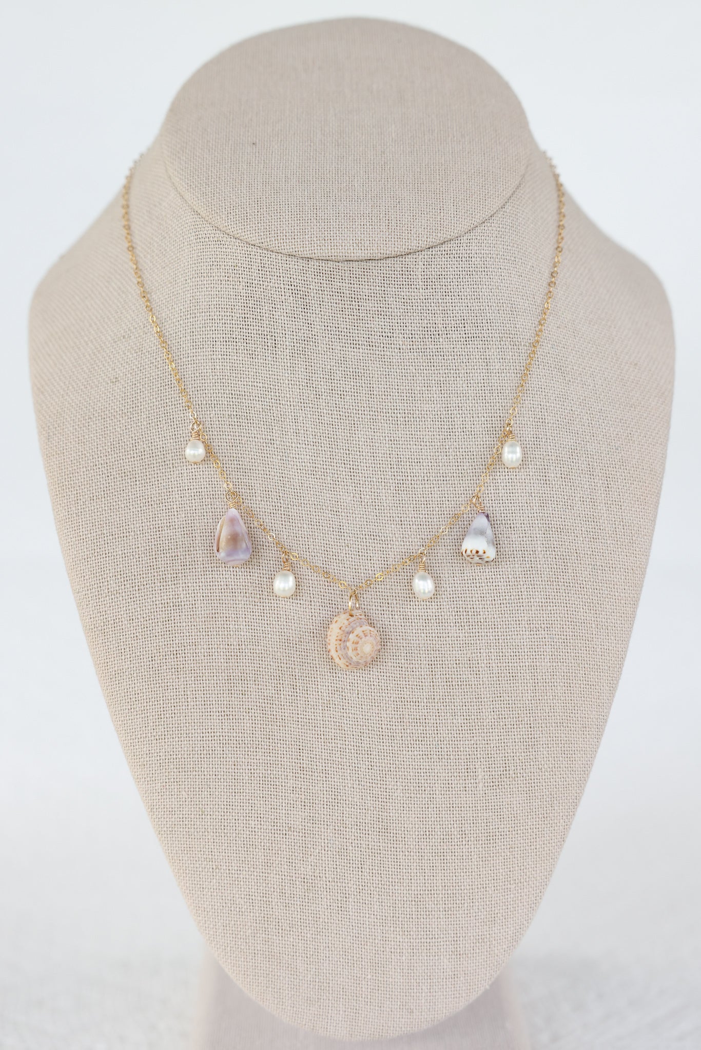Shell charm necklace
