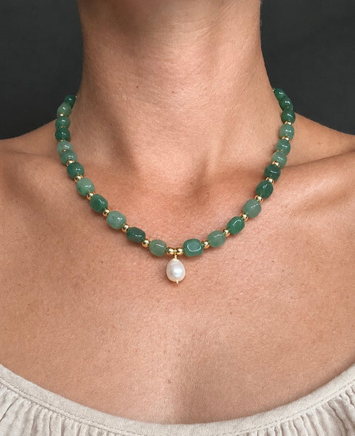 Beaded pearl necklace